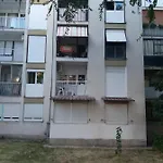 With Wifi - 16079 Apartment